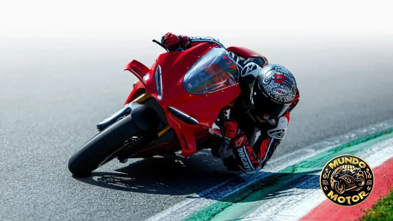 Ducati Panigale V4 2025