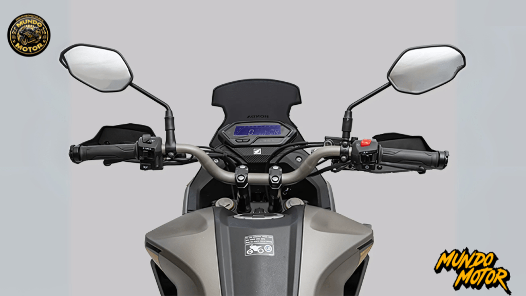 Panel y manillar de la Honda NX200 en India, posible base NX190 2.0 Colombia. Imagen Mundo Motor